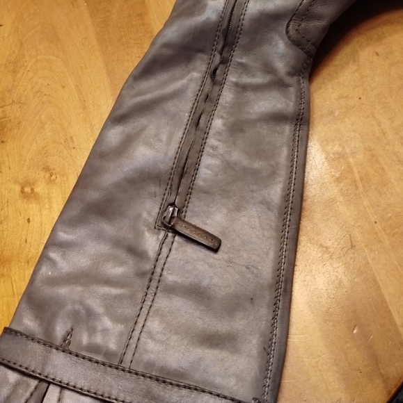 Arturo Chiang Boots (8.5) - Picture 3 of 7